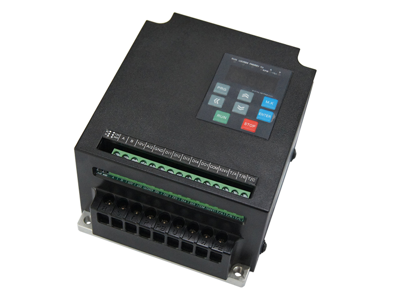 DFL500D通用變頻器，小體變頻器，變頻調(diào)速器，變頻器生產(chǎn)廠家